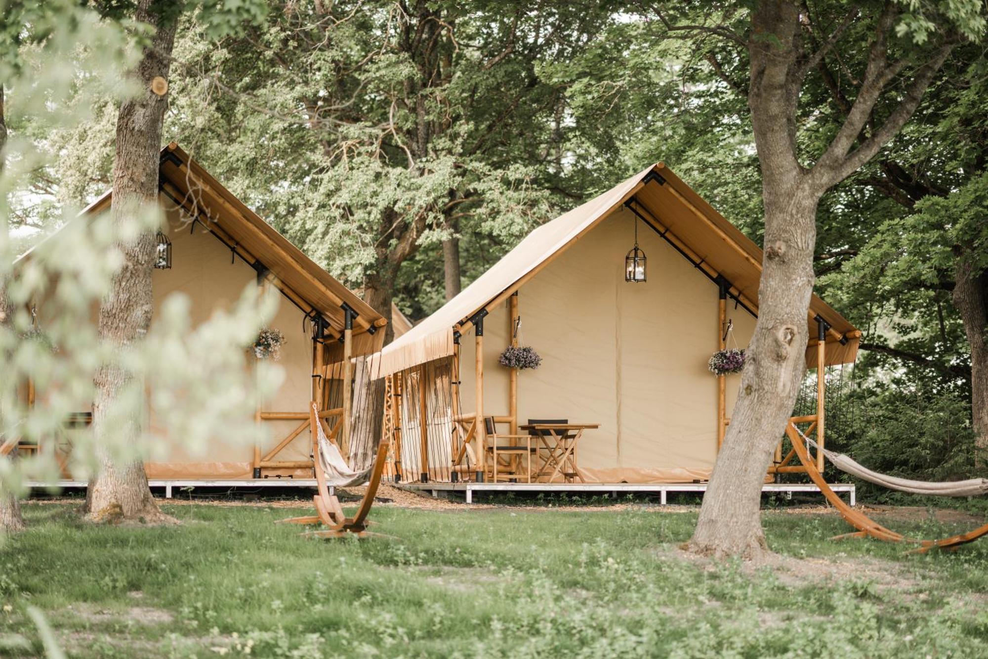 Mia Glamping Hotell Orissaare Eksteriør bilde