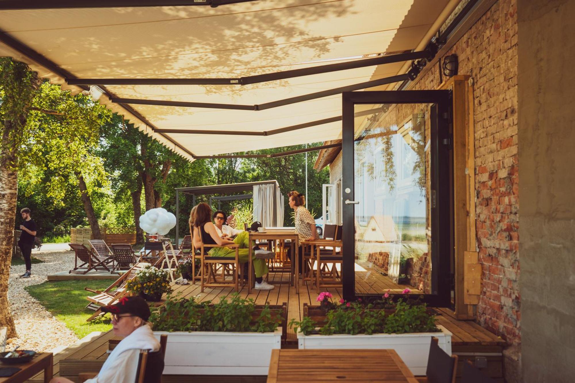 Mia Glamping Hotell Orissaare Eksteriør bilde