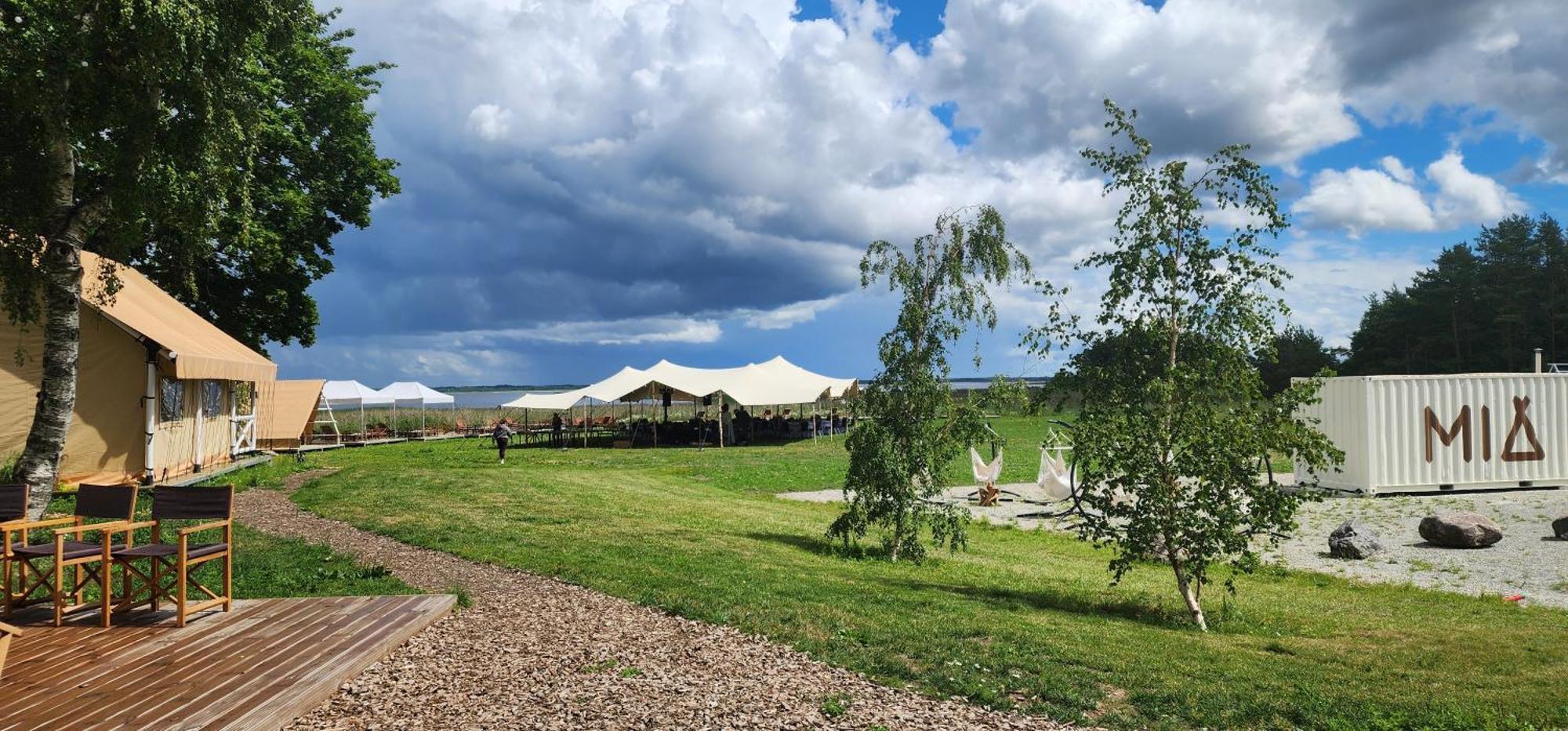 Mia Glamping Hotell Orissaare Eksteriør bilde