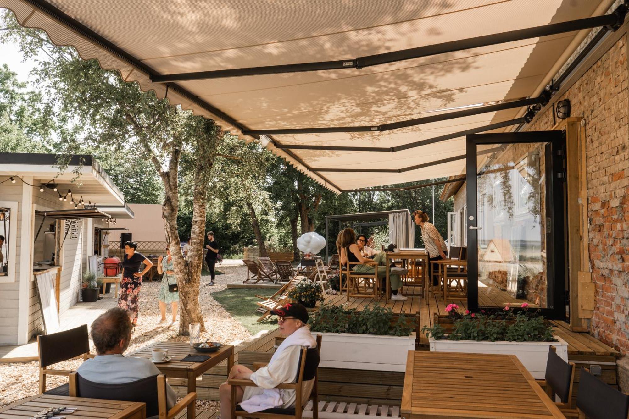 Mia Glamping Hotell Orissaare Eksteriør bilde